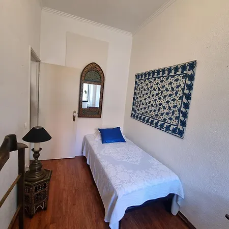 The Little Stairways Lägenhet *