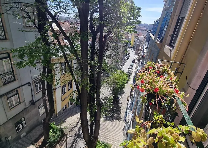 The Little Stairways Апартаменты Лиссабон