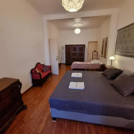 The Little Stairways Апартаменты *